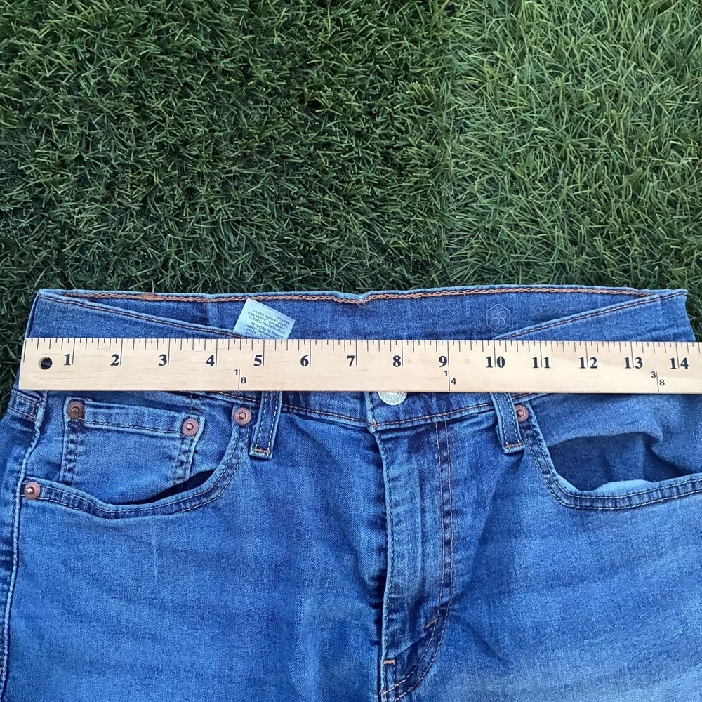Levi's Men's 28x27 Jeans Medium Blue Straight Leg Denim Faded Y2K 90s Classic
